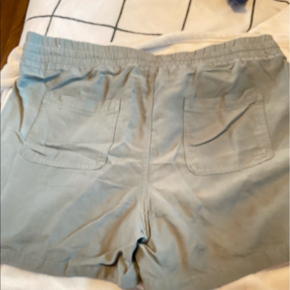 military green cargo shorts - Picture 2 of 2